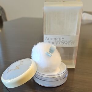 Aromatic Body Powder with Puff Brand New